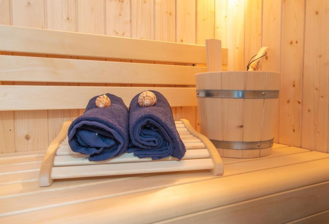 Sielhuus 5, Ferienwohnung Mit Sauna In Fedderwardersiel Бутьядинген Экстерьер фото